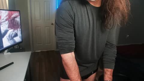 Snapshot of icy_ivy chatting on 01/27/25, 05:48 Ivan online show from 01/27/25, 05:48