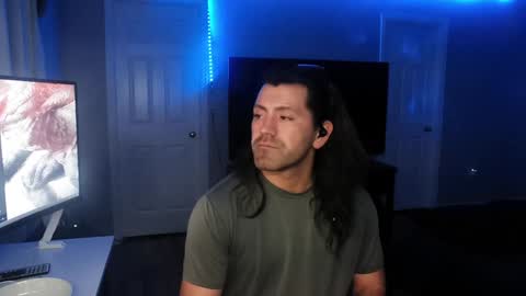 Snapshot of icy_ivy chatting on 02/02/25, 02:02 Ivan online show from 02/02/25, 02:02