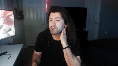 Snapshot of icy_ivy chatting on 02/06/25, 12:05 Ivan online show from 02/06/25, 12:05