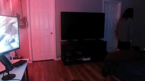 Snapshot of icy_ivy chatting on 02/09/25, 10:31 Ivan online show from 02/09/25, 10:31