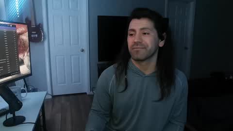 Snapshot of icy_ivy chatting on 02/09/25, 01:35 Ivan online show from 02/09/25, 01:35