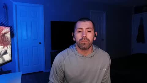 Snapshot of icy_ivy chatting on 02/24/25, 03:33 Ivan online show from 02/24/25, 03:33