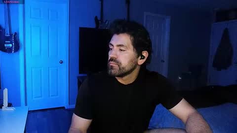 Snapshot of icy_ivy chatting on 09/12/25, 03:28 Ivan online show from 09/12/25, 03:28