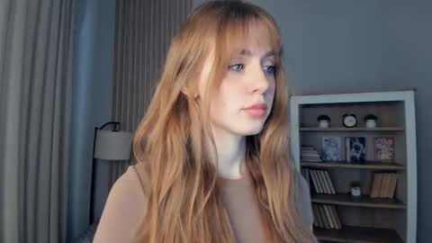 Snapshot of icyhoneybite chatting on 09/24/25, 09:01 Jane online show from 09/24/25, 09:01