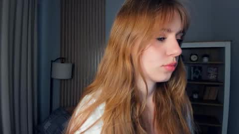 Snapshot of icyhoneybite chatting on 09/25/25, 09:02 Jane online show from 09/25/25, 09:02