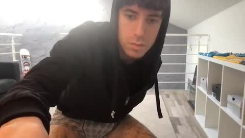 icyninesix online show from 12/25/24, 12:47