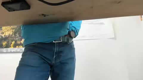 idfunguy2023 online show from 10/11/25, 05:00