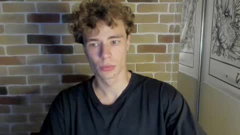 Snapshot of idkiww chatting on 09/14/25, 06:29 yo online show from 09/14/25, 06:29