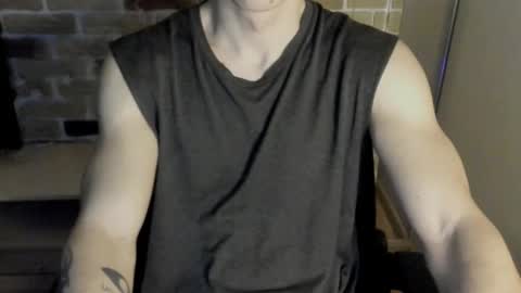 Snapshot of idkiww chatting on 02/09/26, 08:24 yo online show from 02/09/26, 08:24