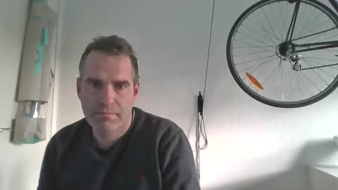 idontknowwhy1 online show from 11/18/25, 08:41