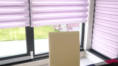 Little Flower online show from 03/23/26, 04:00