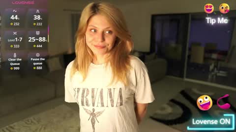 Little Flower online show from 03/30/26, 04:41