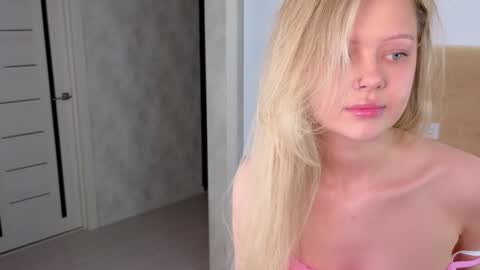 Lisa online show from 12/15/24, 10:50