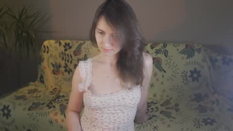 Snapshot of ifyouleave chatting on 01/09/25, 05:00 Belle online show from 01/09/25, 05:00