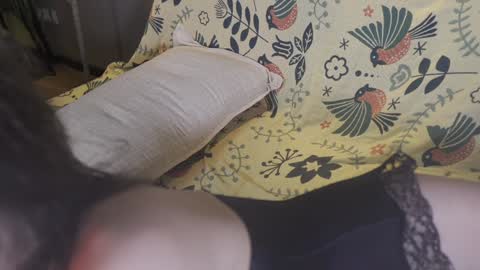 Snapshot of ifyouleave chatting on 01/14/25, 05:45 Belle online show from 01/14/25, 05:45