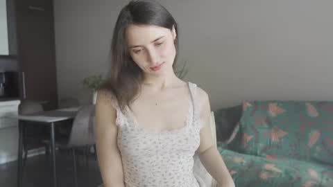 Snapshot of ifyouleave chatting on 02/18/25, 12:28 Belle online show from 02/18/25, 12:28