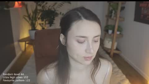 Belle online show from 11/25/25, 12:27