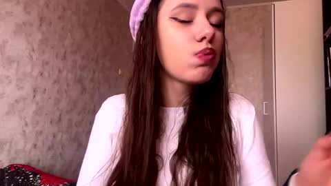 Sofy online show from 04/28/26, 06:07
