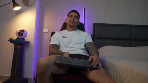 Igor scott online show from 09/16/25, 02:01