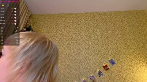 Emmy  help me reach 100 thumbs up online show from 12/25/24, 04:11