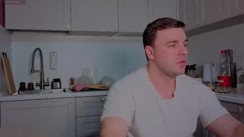 Julia and Mira online show from 12/18/25, 11:55