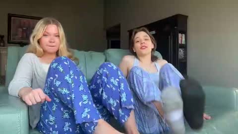 Snapshot of iheartcassie2844 chatting on 03/03/25, 04:03 cassie online show from 03/03/25, 04:03