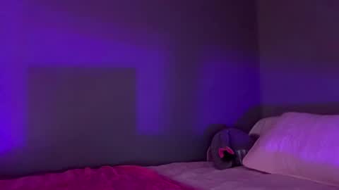 Snapshot of iheartcassie2844 chatting on 09/22/25, 12:12 cassie online show from 09/22/25, 12:12