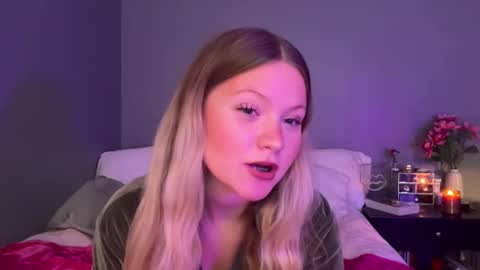 Snapshot of iheartcassie2844 chatting on 10/01/25, 06:03 cassie online show from 10/01/25, 06:03