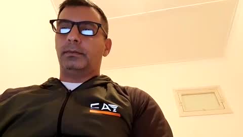 ihtiandar1008 online show from 01/23/25, 09:29