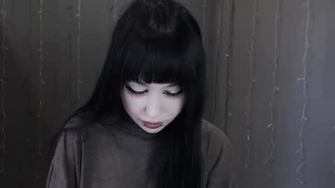 iiiiiiis online show from 03/16/26, 01:04