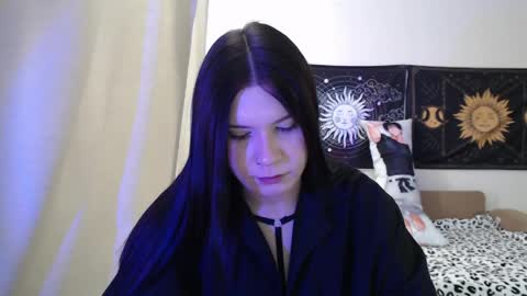 Snapshot of iintimate_flesh chatting on 04/27/26, 10:35 Vella online show from 04/27/26, 10:35