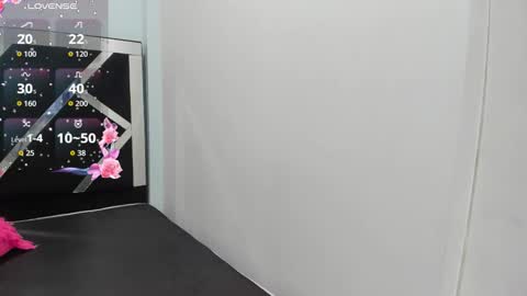 Isabella online show from 10/10/25, 01:32