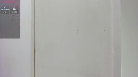 Isabella online show from 11/18/25, 07:51