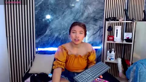 Snapshot of iisalombardi chatting on 09/27/25, 02:49 iisalombardi online show from 09/27/25, 02:49