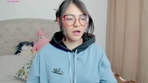 Snapshot of iki_mei chatting on 02/11/25, 03:40 Maria online show from 02/11/25, 03:40