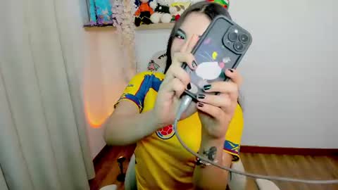Snapshot of iki_mei chatting on 06/18/26, 12:22 Maria online show from 06/18/26, 12:22