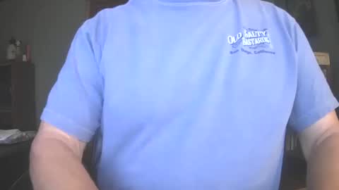 il_undercover online show from 10/18/25, 10:49