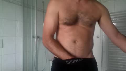 Snapshot of ilcaponero chatting on 06/02/26, 09:00 ilcaponero online show from 06/02/26, 09:00