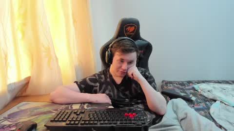 Snapshot of iliaskrislove chatting on 06/13/26, 01:09 iliaskris online show from 06/13/26, 01:09