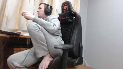 lord online show from 12/01/25, 04:23