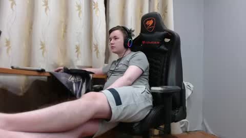 Snapshot of iliaskrisloveee chatting on 06/24/26, 07:35 lord online show from 06/24/26, 07:35