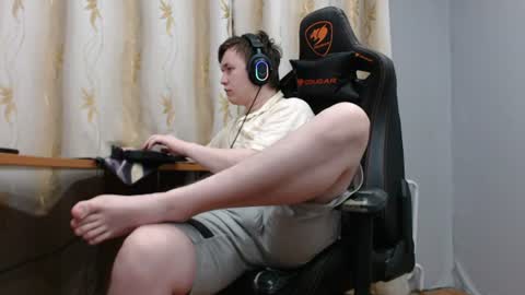 Snapshot of iliaskrisloveee chatting on 07/13/26, 10:01 lord online show from 07/13/26, 10:01
