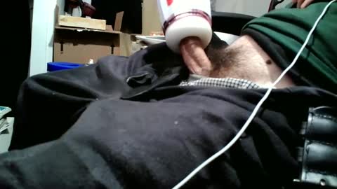 Snapshot of iliketofuck1975 chatting on 09/23/25, 03:42 iliketofuck1975 online show from 09/23/25, 03:42