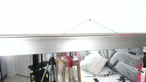 ILY   online show from 11/05/25, 11:21