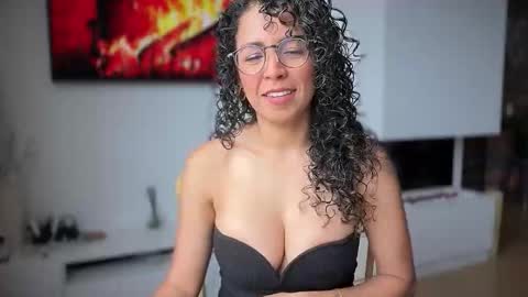 Kloe online show from 04/06/26, 06:42