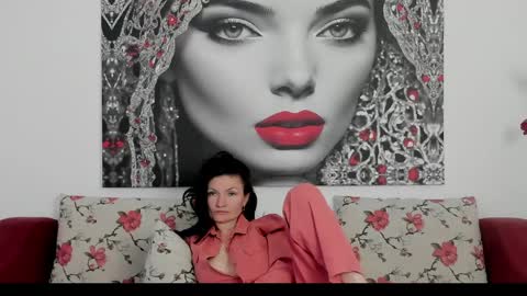 Snapshot of illegalbeauty87 chatting on 04/24/26, 05:48 Ingrid or more easier...Miss GoDDess Mistress online show from 04/24/26, 05:48