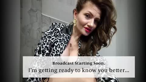 Snapshot of illegalbeauty87 chatting on 06/07/26, 11:19 Ingrid or more easier...Miss GoDDess Mistress online show from 06/07/26, 11:19