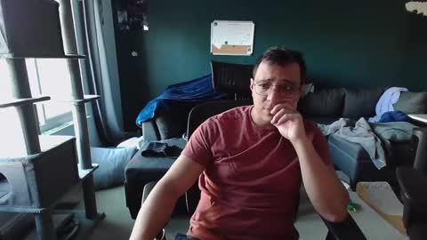 Illicit online show from 02/15/25, 12:37