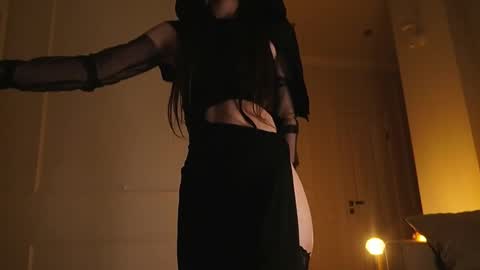 illona_harriss online show from 10/31/25, 07:04