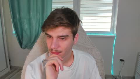 Snapshot of illusions888 chatting on 01/27/25, 10:06 D-Illusion online show from 01/27/25, 10:06